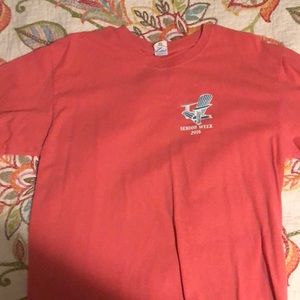 Large, pink, senior week Gildan graphic t-shirt